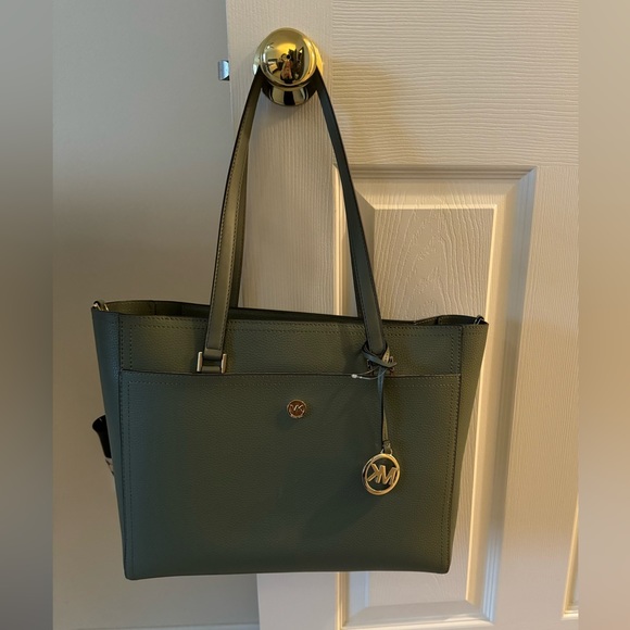 Michael Kors Handbags - Michael Kors Maise 3 piece set